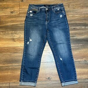 Judy Blue size 15/32 in straight leg style